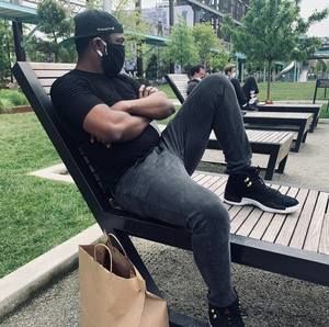 Meet your Posher, Adeoluwa